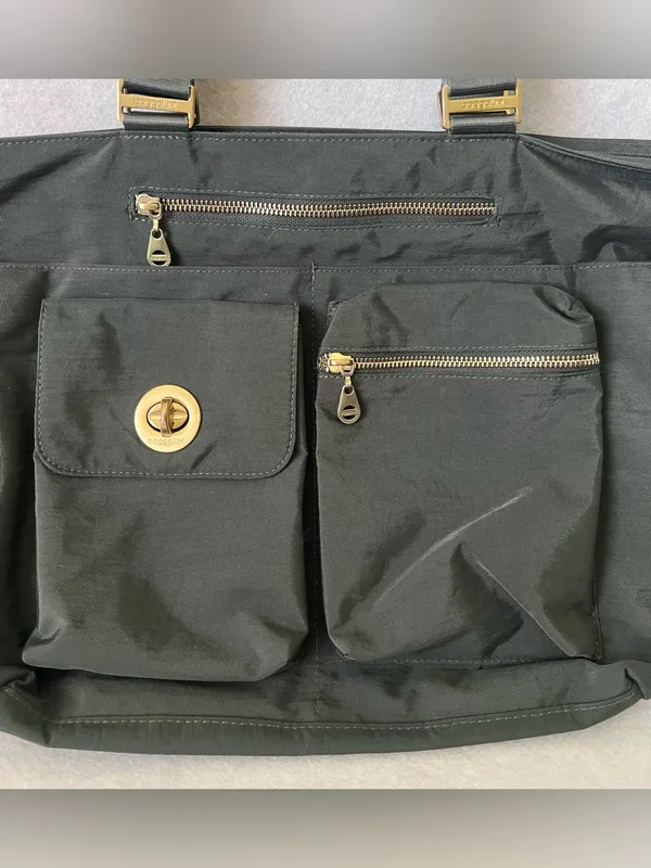Baggallini Gray Crossbody Shoulder Bag - Image 3