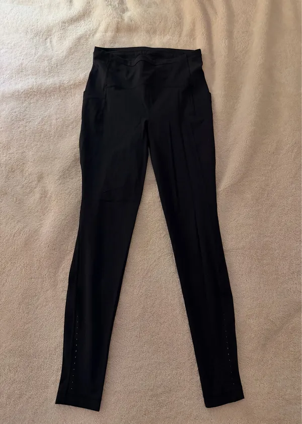 Lululemon Leggings 28" - Image 3