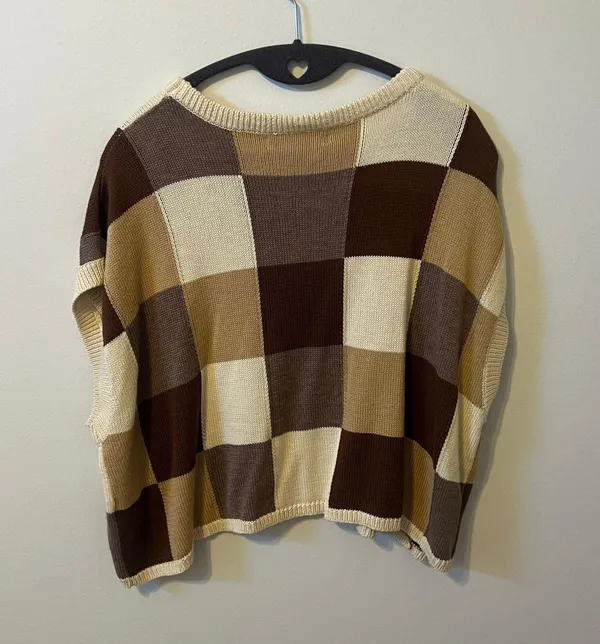 Olivaceous Checkered Short Sleeve Sweater - Image 2