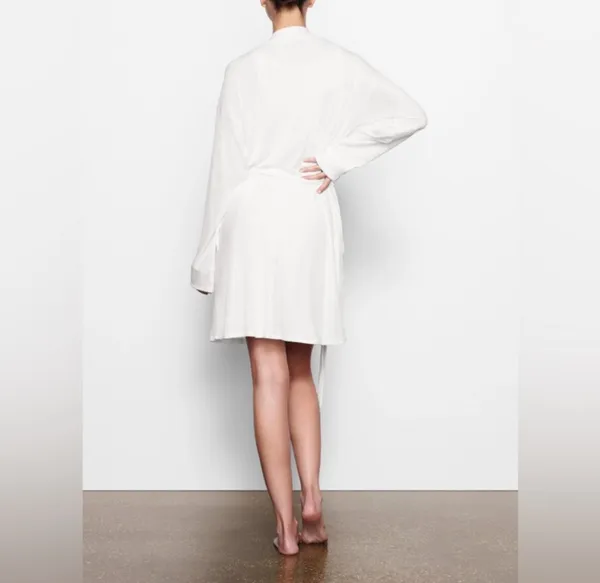 SKIMS Soft Lounge Short Robe M - Image 2