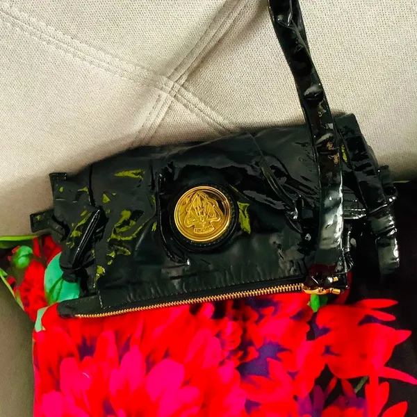 Pretty🌹dressy GUCCI GO OUT clutch/ bag 🔥🔥🔥 - Image 2