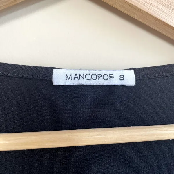 Mangopop black short‎ sleeved t-shirt women's S scoop neckline basic minimalist - Image 3