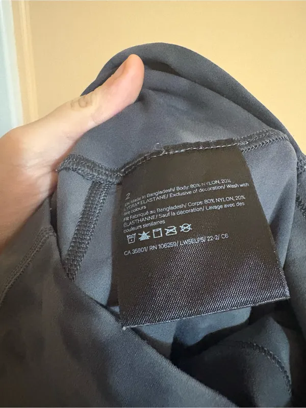Lululemon Align High-Rise 28” Leggings in Diamond Dye Pitch Graphite Gray - Image 4