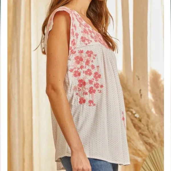 Savanna Jane Floral Embroidered Top Small NEW! - Image 3