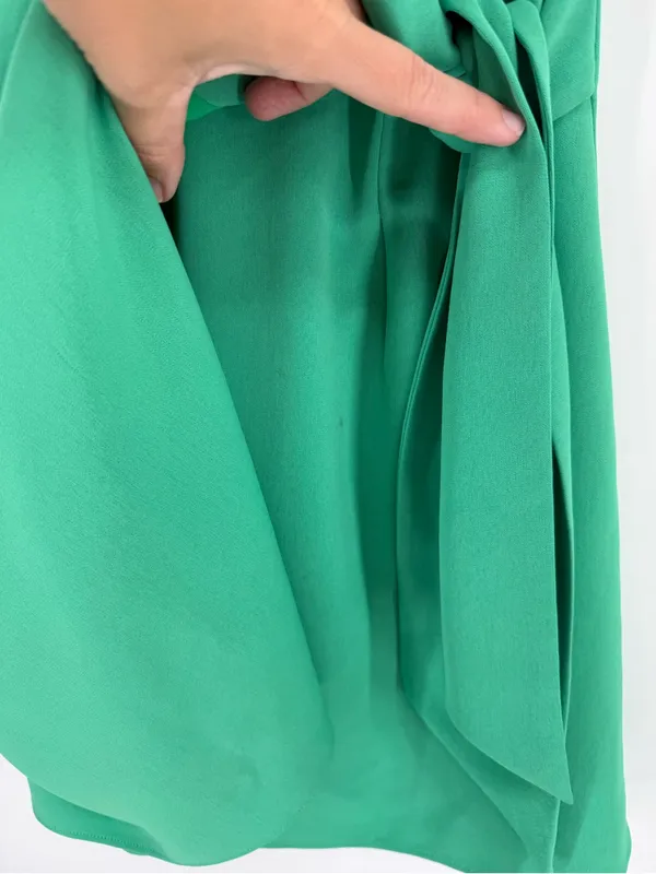 Alice and Olivia‎ green mini dress with front tie size 2 - Image 6
