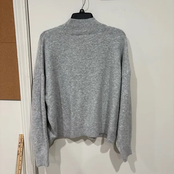 H&M Gray Turtleneck Sweater Ribbed Trim XL - Image 4