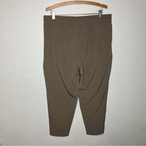 All in motion taupe lightweight athleisure pants‎ tapered casual women’s size XL - Image 5