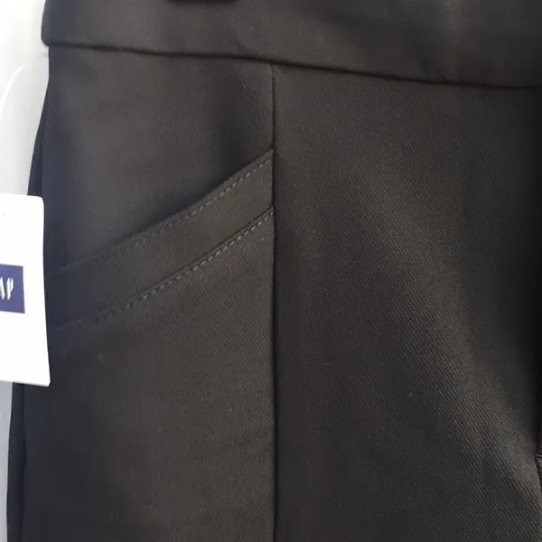 🔥5/20🔥 Gap Womans black pants Sz 6 R NWT - Image 2