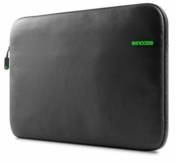 Incase City Sleeve Black 11” MacBook Air Case - Image 8
