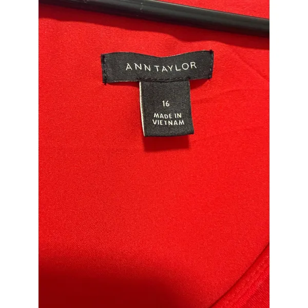 Ann Taylor plus size Red Side Button Sheath Dress Short Sleeve Scoop Neck Lined‎ - Image 11