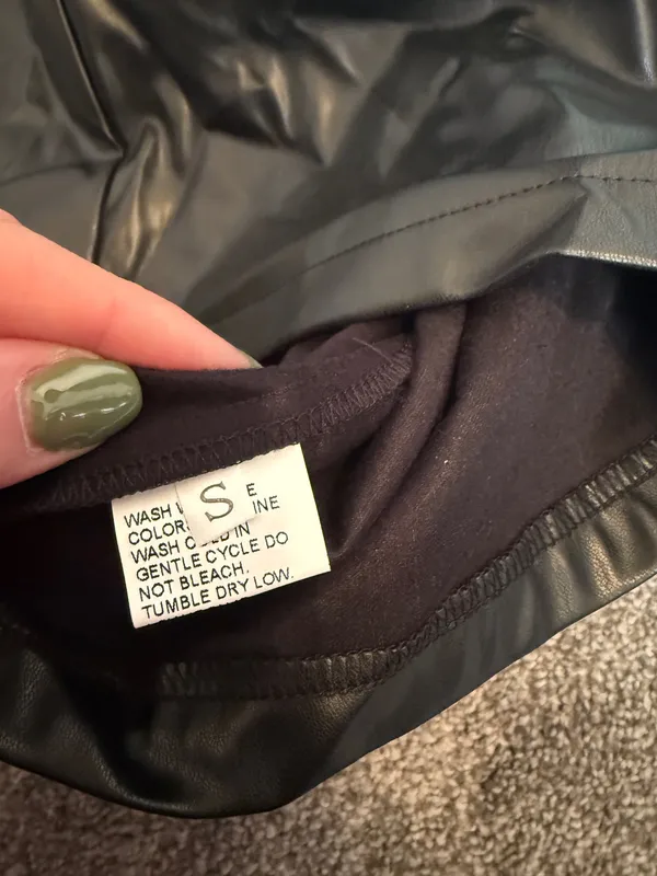 Black Leather Skirt - Image 3