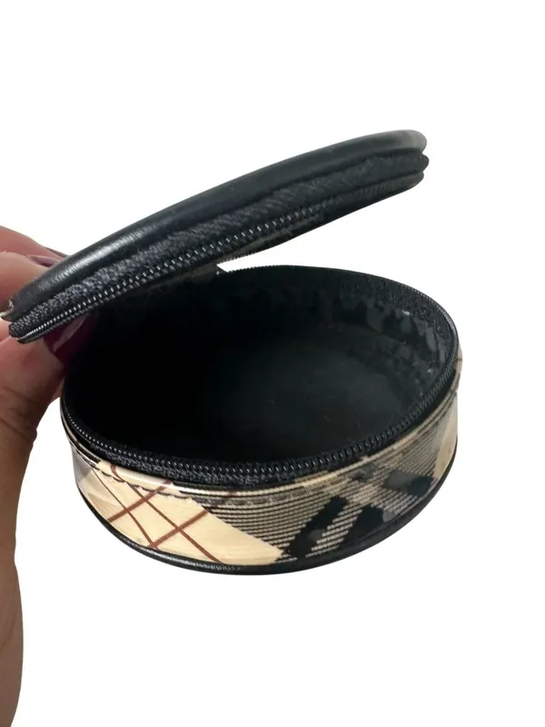 KENNETH COLE Reaction Plaid Vintage Zip Coin Purse - Image 2