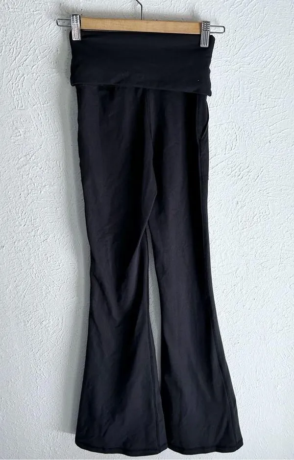 OFFLINE By Aerie The Hugger High Waisted Foldover Flare Legging Black XS - Image 5
