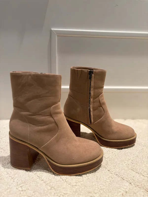 Tan Suede Platform Block Heel Ankle Boots Size 6 Brown - Image 3