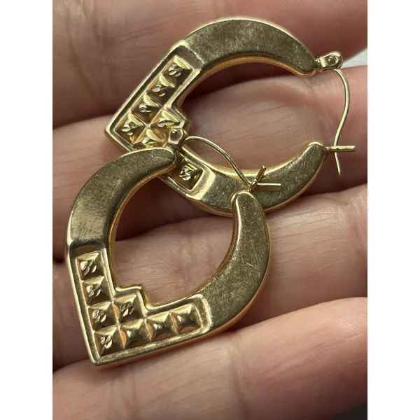 Vintage 14k Yellow Gold Hearts Hollow Hoop Earrings 3.2 Grams WITH DENTS - Image 4