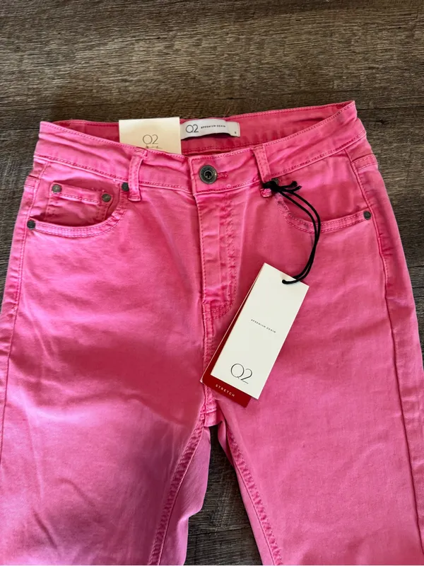 NWT Q2 Premium Denim Pink Flare Cut Jeans Size 2 - Image 3