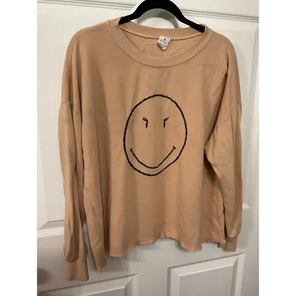 By Together Y Collection Smiley Face Sweatshirt Oversized Fleece Raw Hem, sz S - Image 5
