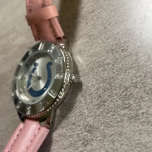 New Indinapolis colts pink watch adjustable with crystal face points - Image 12