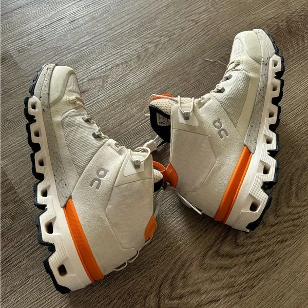 Women’s On Cloudtrax Hiking Shoes White Size 8.5 - Image 6
