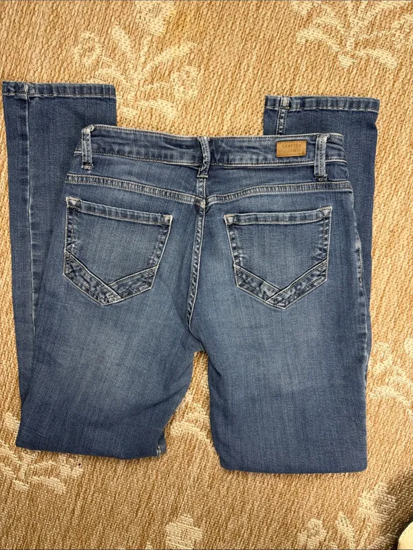 Lee Classic Mid-Rise Women's Blue Jeans - Image 2