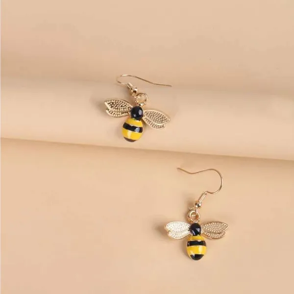 Gold Bee Pendant Necklace and Earrings set! New - Image 8