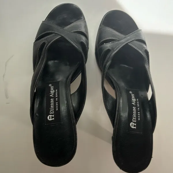 Black Leather Etienne Aigner heels/ sandals/ mules/ slides. Sz 7.5. Mint! - Image 2