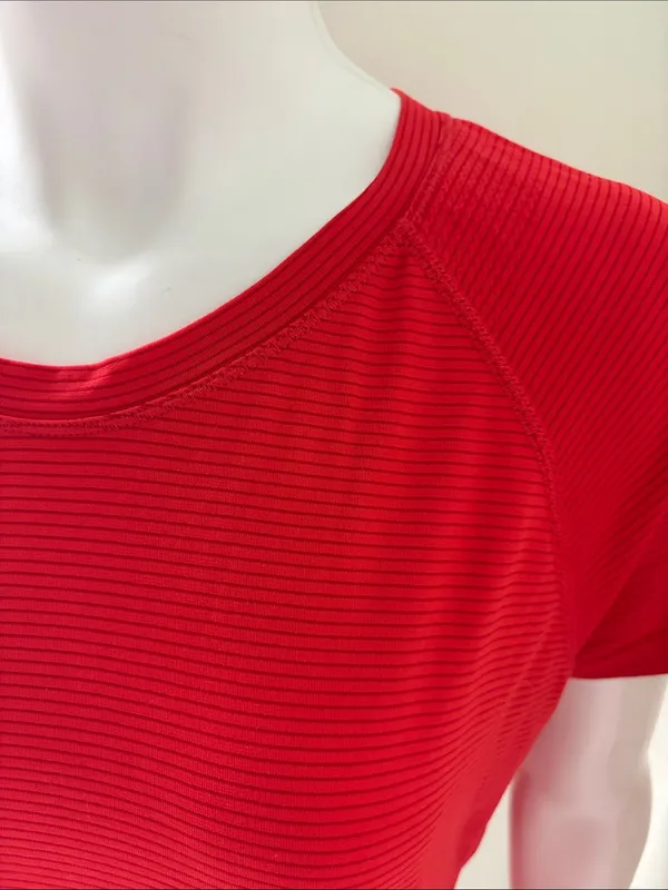 Athleta Momentum Seamless Short Sleeve Tee, Cardinal Stripe, Size Large - Image 3