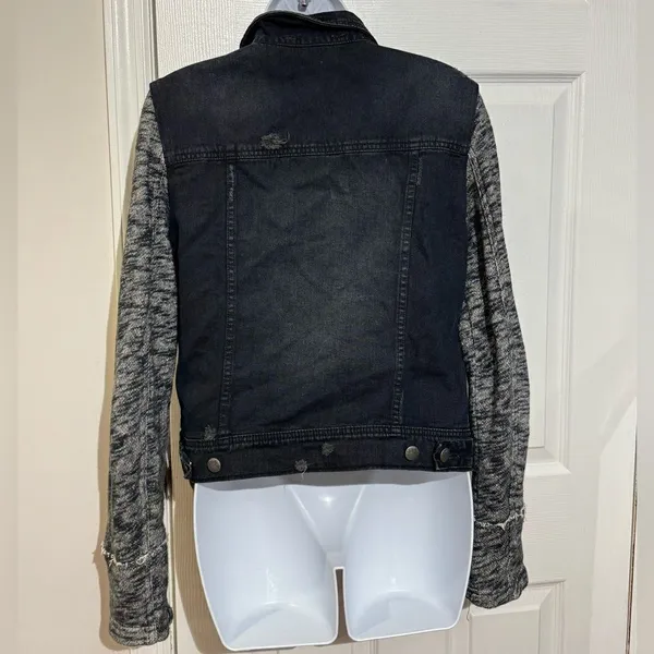 Free People Black Distressed Denim‎ Jacket with Knit Sleeves size M - Image 5