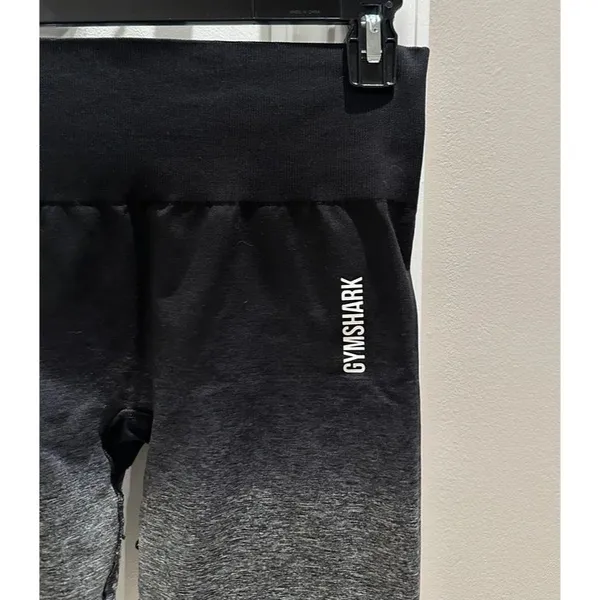 Gymshark Adapt Ombré Seamless Shorts - Image 2