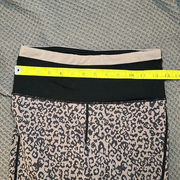 Mono B Women’s Leopard Print High Rise Leggings size‎ Small - Image 4