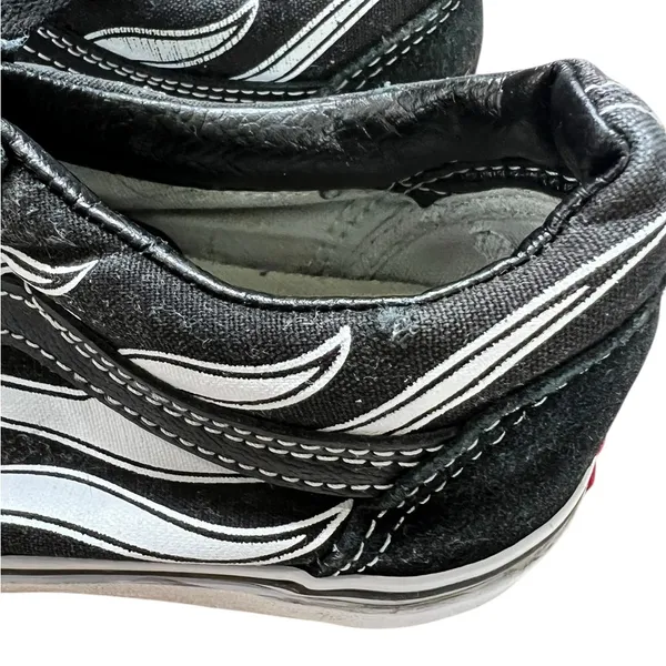 Vans Old Skool Flame Women’s sneakers in black/white - Size 8 - Image 5