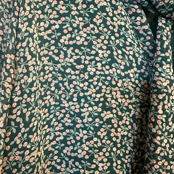 Ann Taylor LOFT Green Floral Print Blouse Tie Neck pL - Image 2