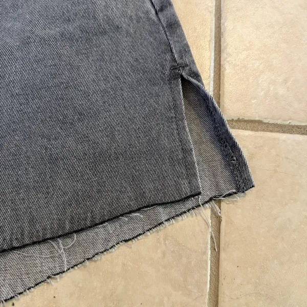 We Wore What Boyfriend Short Rigid Denim Washed Grey Jean Shorts 25 Summer NWT - Image 4