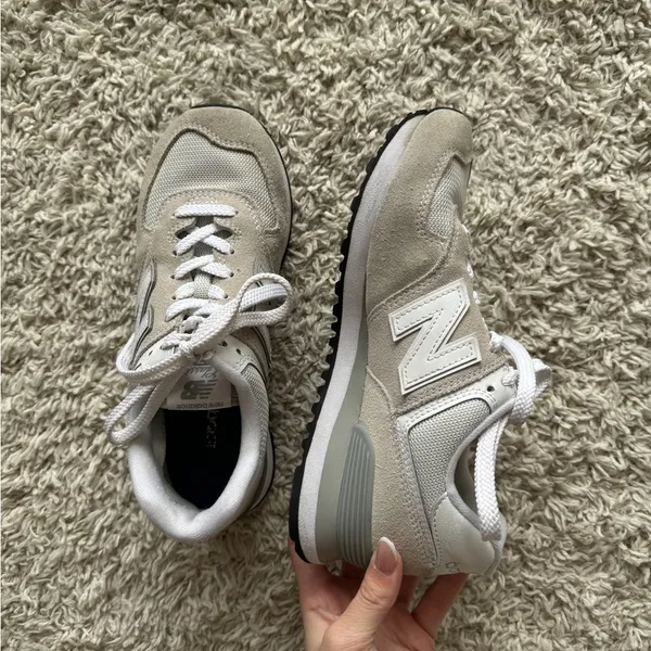 New Balance 574 Sneakers 7.5 - Image 3