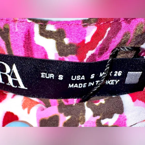 NWT‎ ZARA Sarong-Style Pink Geometric Skort - small - Image 3