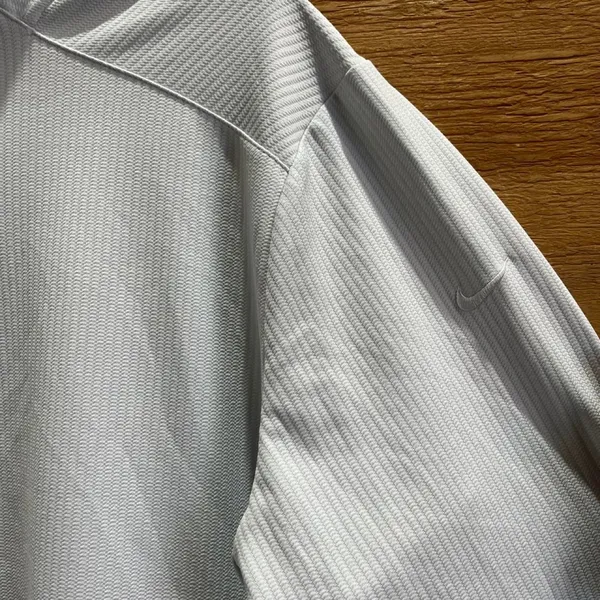 Nike Women's Grey and White Jacket - Image 5