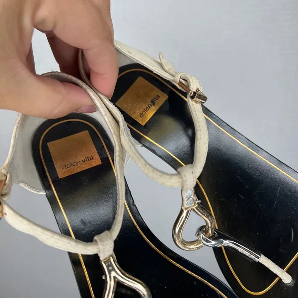 Dolce Vita Women's T‎ Strap Sandals Gold Toe Thong Shoes Size 6 - Image 2