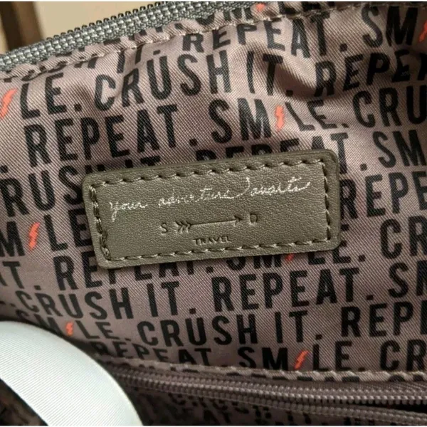 EUC Stella & Dot Crush It Snake Carry On Overnight Weekender Tote Travel Bag - Image 12