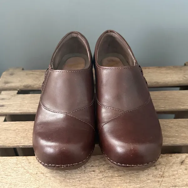 Dansko Stacie Brown Leather Slip-On Clogs Size 6.5-7 EU 37‎ Booties Fall A25 - Image 3