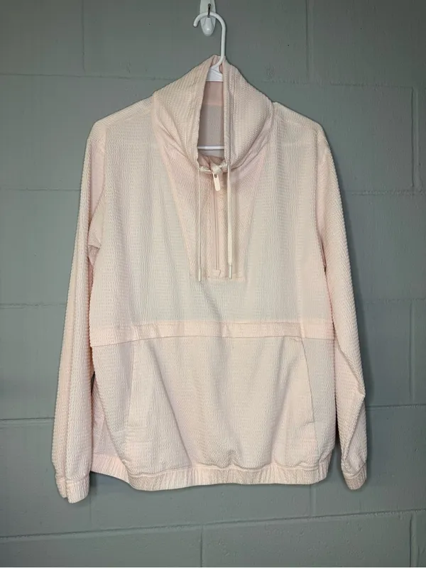 Lululemon Pack Light Pullover *Packable in Pink Mist Women’s Size 8 Activewear - Image 5