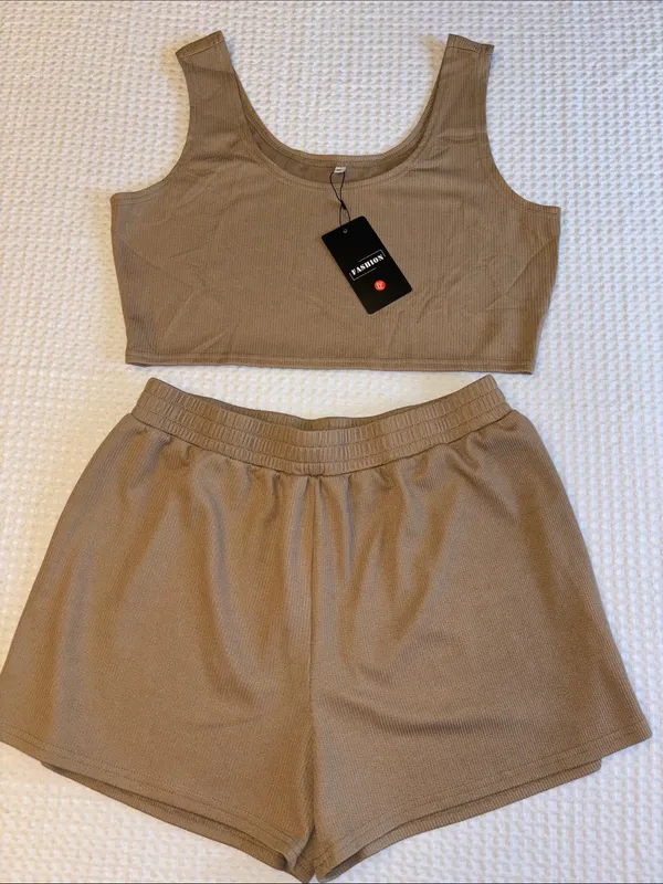 NEW Set! XL Ribbed Scoop Neck Crop Top & Elastic Waist Shorts Set Tan - Image 2