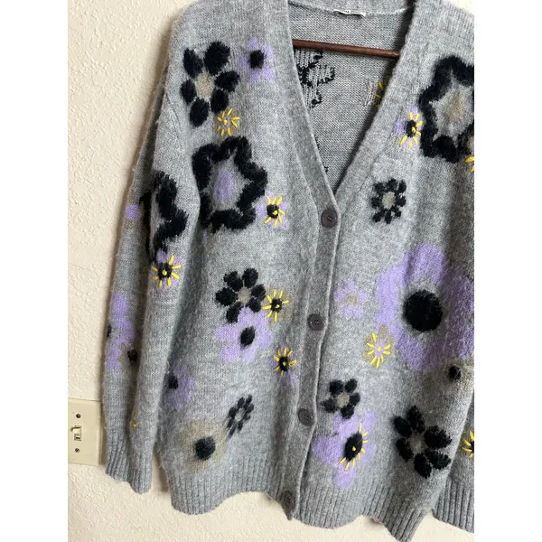 Miu Miu Flower Intarsia Cardigan in Grey Soft Fuzzy Mohair Womans 42/ US 6 - Image 4