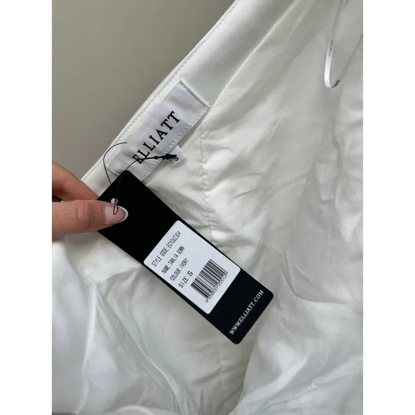 Elliatt Thalia Gown in Ivory White Size Small - Image 6