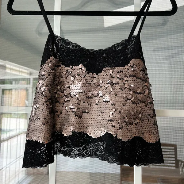 Express black lace gold sequin cropped cami top - Image 8