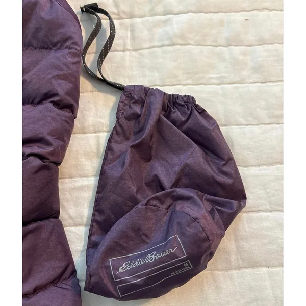 Eddie Bauer Women’s Size M Down Puffer Vest Packable Plum Purple - Image 5