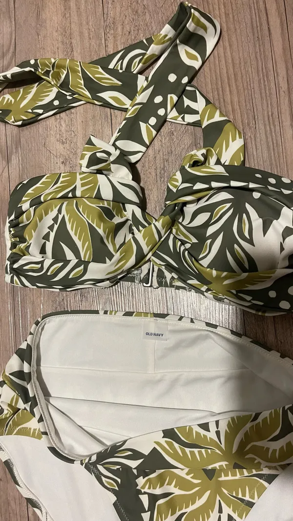 Old Navy Bikini Set - Image 2