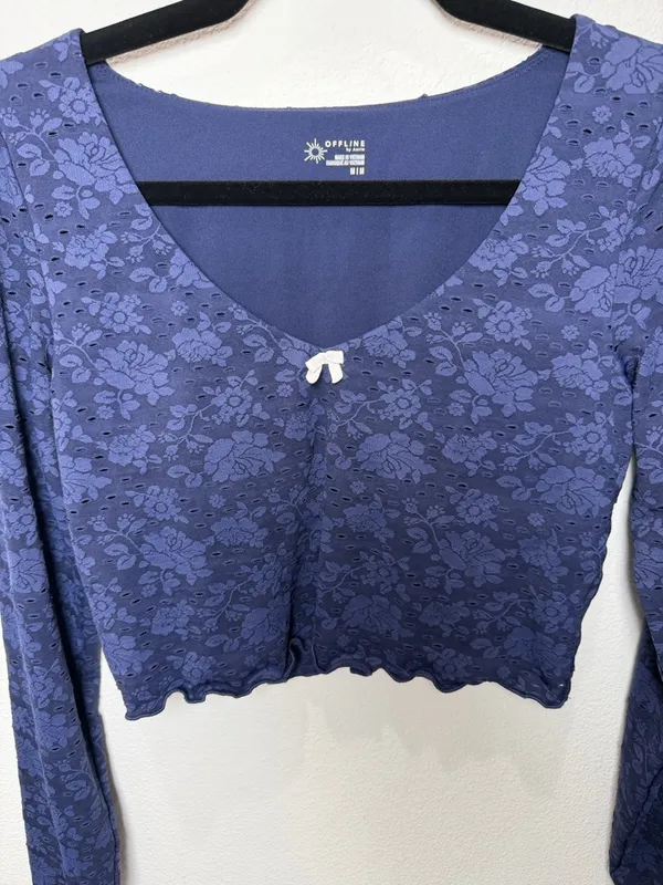 OFFLINE by Aerie Treat Yourself Navy Floral Eyelet Lace Crop Long Sleeve Top M - Image 9