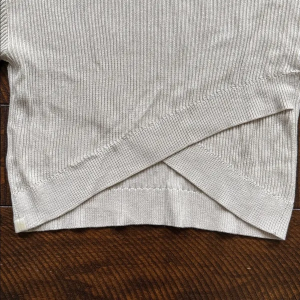 LULULEMON Reversible CrossOver Sweater Size 4 Balletcore Yoga - Image 4