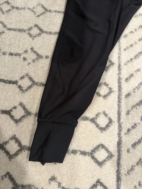 Old Navy High Rose Jogger Black Size L - Image 3