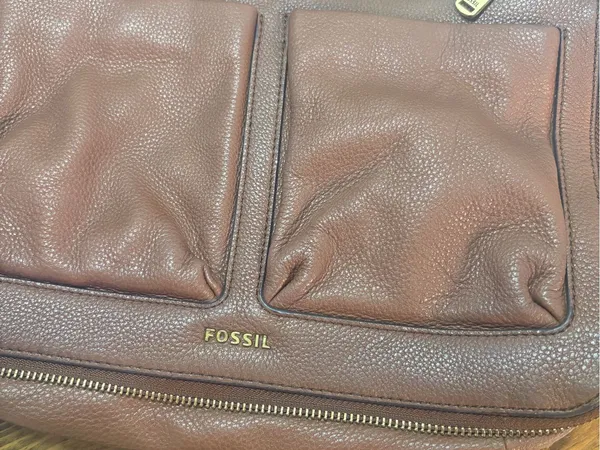 Fossil brown crossbody purse - Image 3
